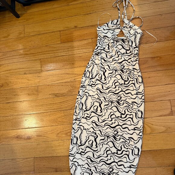 Abercrombie Halter Keyhole Knit Midi Dress - XS petite, never worn - Picture 2 of 5